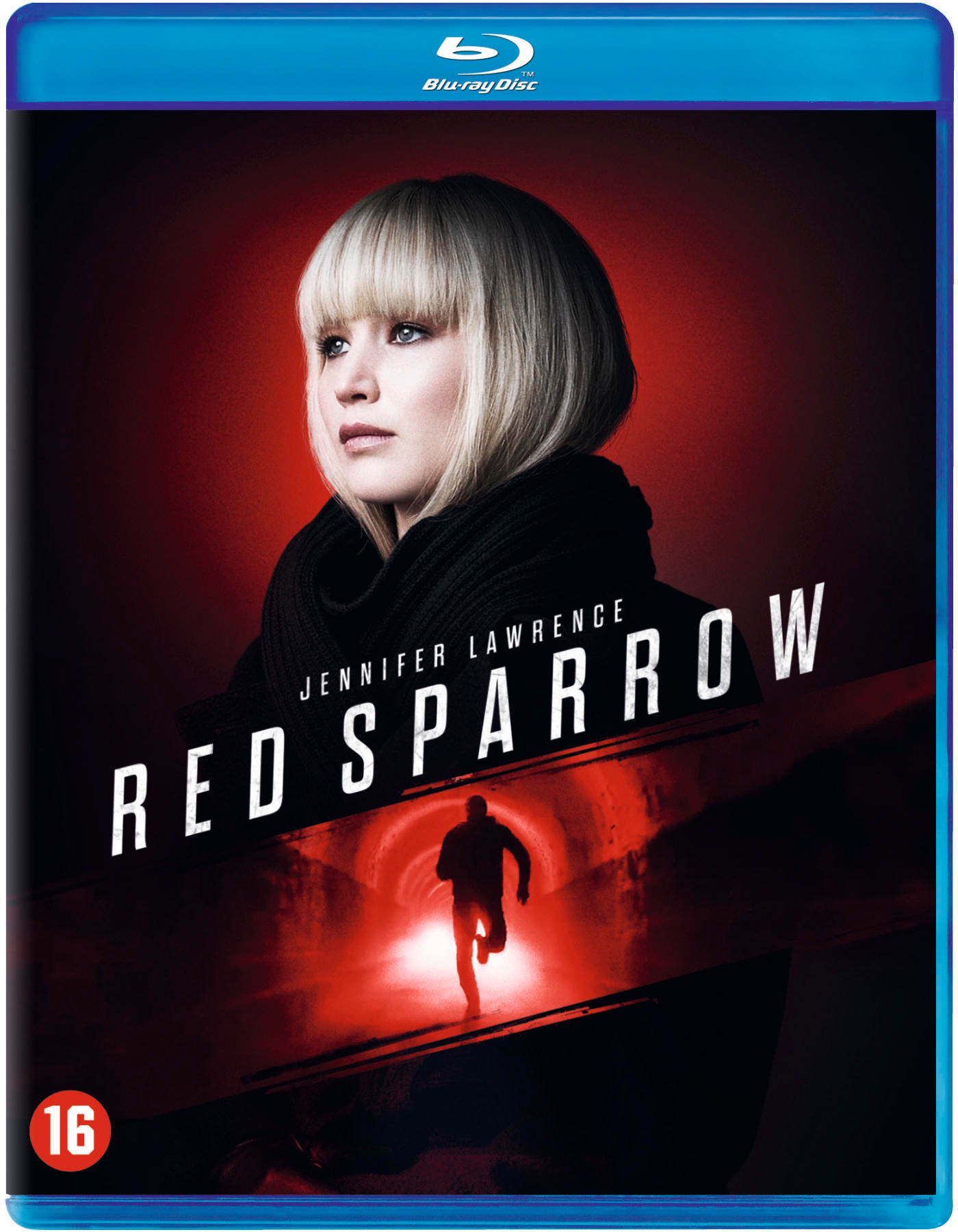 Couverture Blu-ray de 'Red Sparrow'. Jennifer Lawrence avec une écharpe noire, une silhouette courant dans un tunnel rouge.