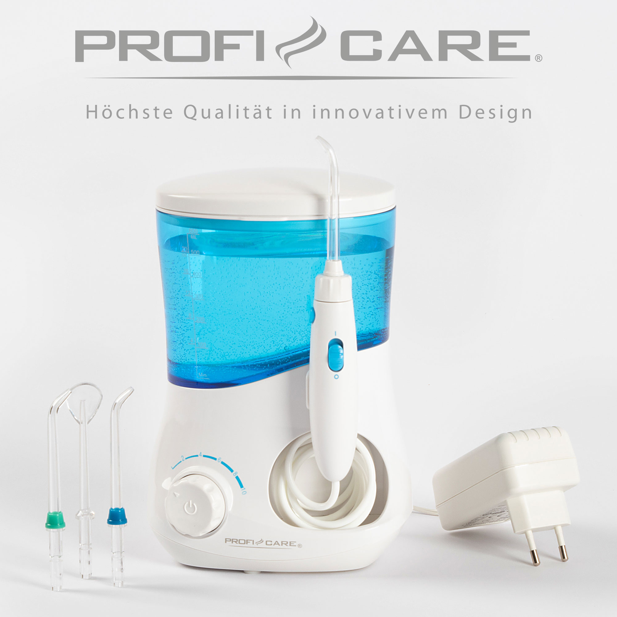 Weiß-blauer Wasserflosser mit Zubehör. Blauer Wassertank. PROFI CARE Logo sichtbar.