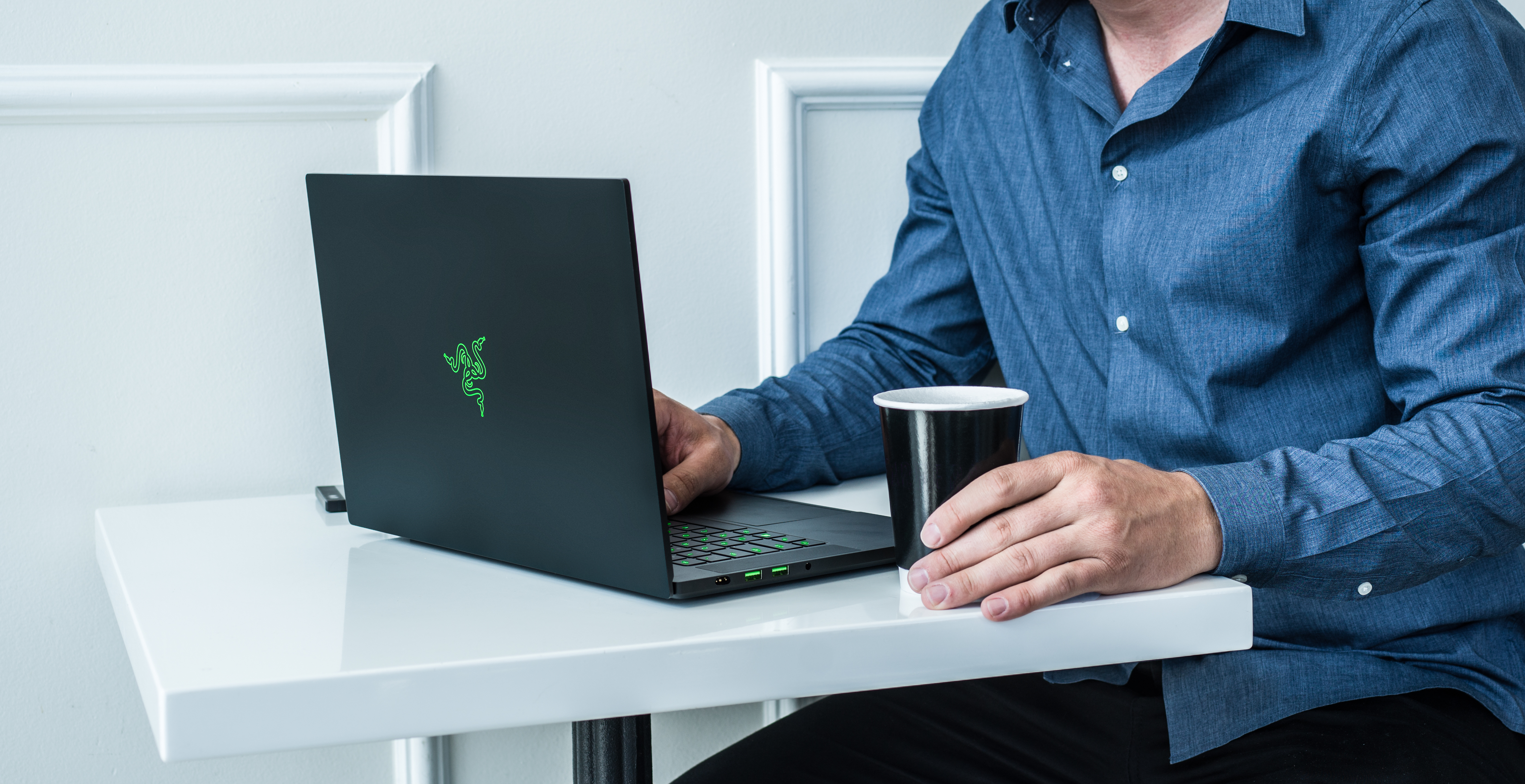 RAZER Blade 15 - 15,6 Zoll - Intel® Core™ i7 i7-8750H - 16 GB - 512 GB - NVIDIA GeForce® GTX 1070 - Windows 10 Home (64 Bit)