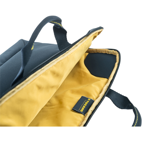 Eine Laptoptasche mit offenem Reißverschluss, zeigt gelbes Innenfutter und Etikett.