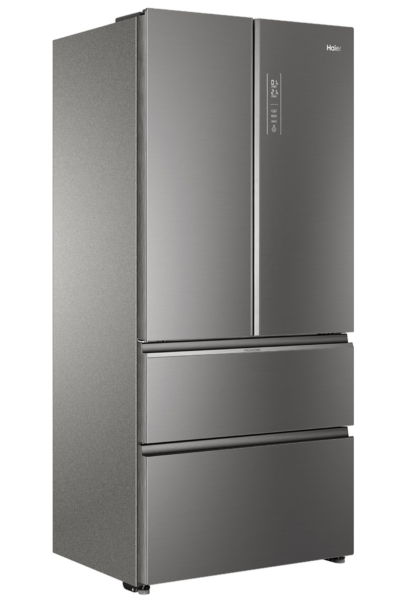 Ein grauer Haier-Kühlschrank mit vier Türen, zwei oben und zwei unteren Schubladen. Er hat ein digitales Display und ein Metallic-Finish.