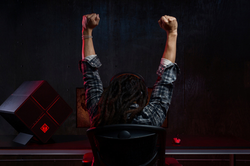 HP OMEN X 900-201ng - Intel® Core™ i9 i9-7920X - 32 GB - 3 TB - NVIDIA GeForce® GTX 1080 Ti - Windows 10 Home (64 Bit)