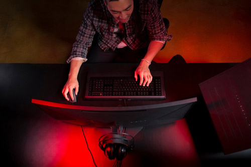 HP OMEN X 900-201ng - Intel® Core™ i9 i9-7920X - 32 GB - 3 TB - NVIDIA GeForce® GTX 1080 Ti - Windows 10 Home (64 Bit)