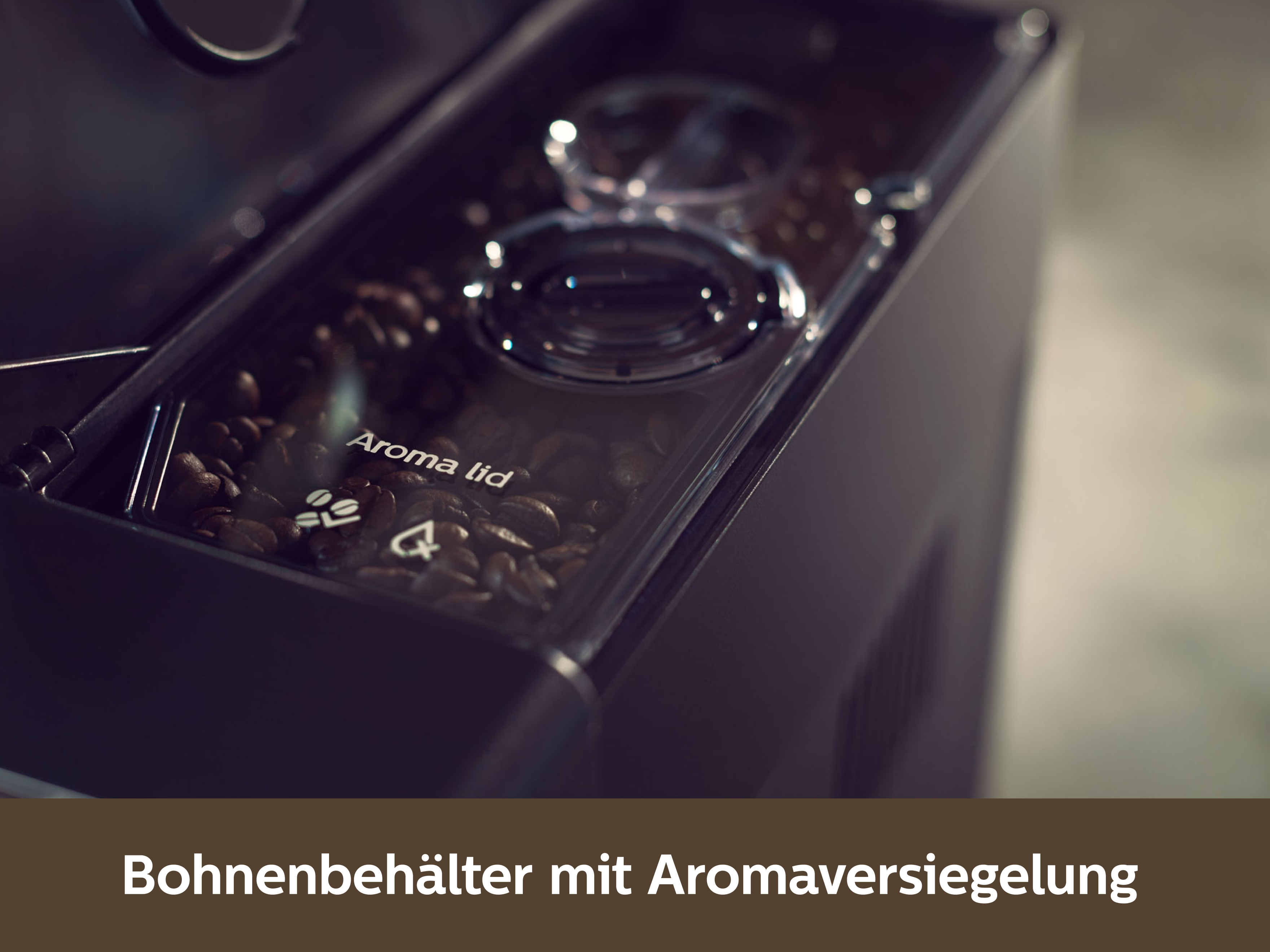 SAECO Kaffeevollautomat PicoBaristo Deluxe SM5570/10, klavierlack-schwarz Kaffeevollautomat (Klavierlack/Schwarz, Keramikmahlwerk, 15 bar, integrierter Milchbehälter)