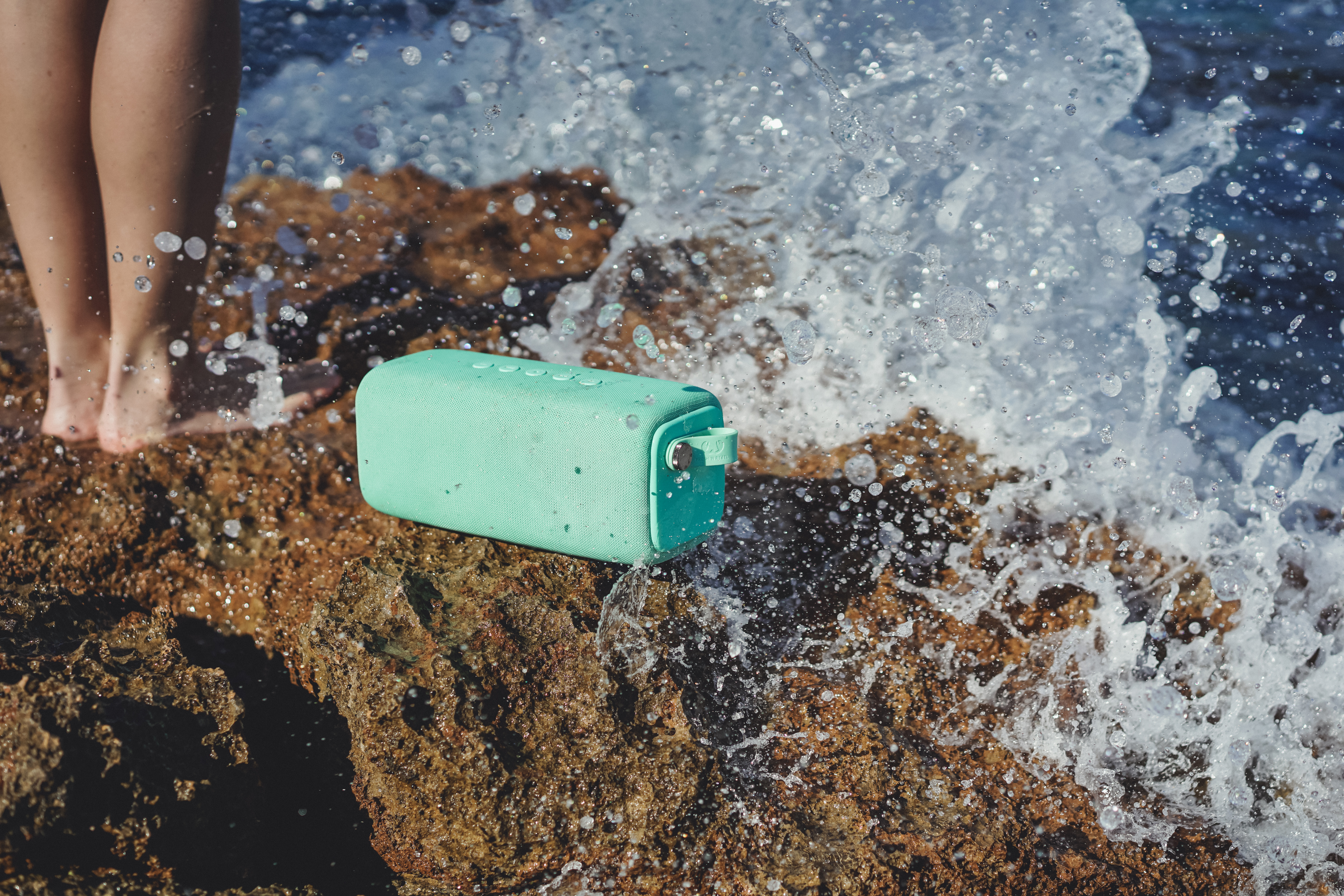 FRESH ‘N REBEL Rockbox Bold L Bluetooth Lautsprecher, Türkis, Wasserfest