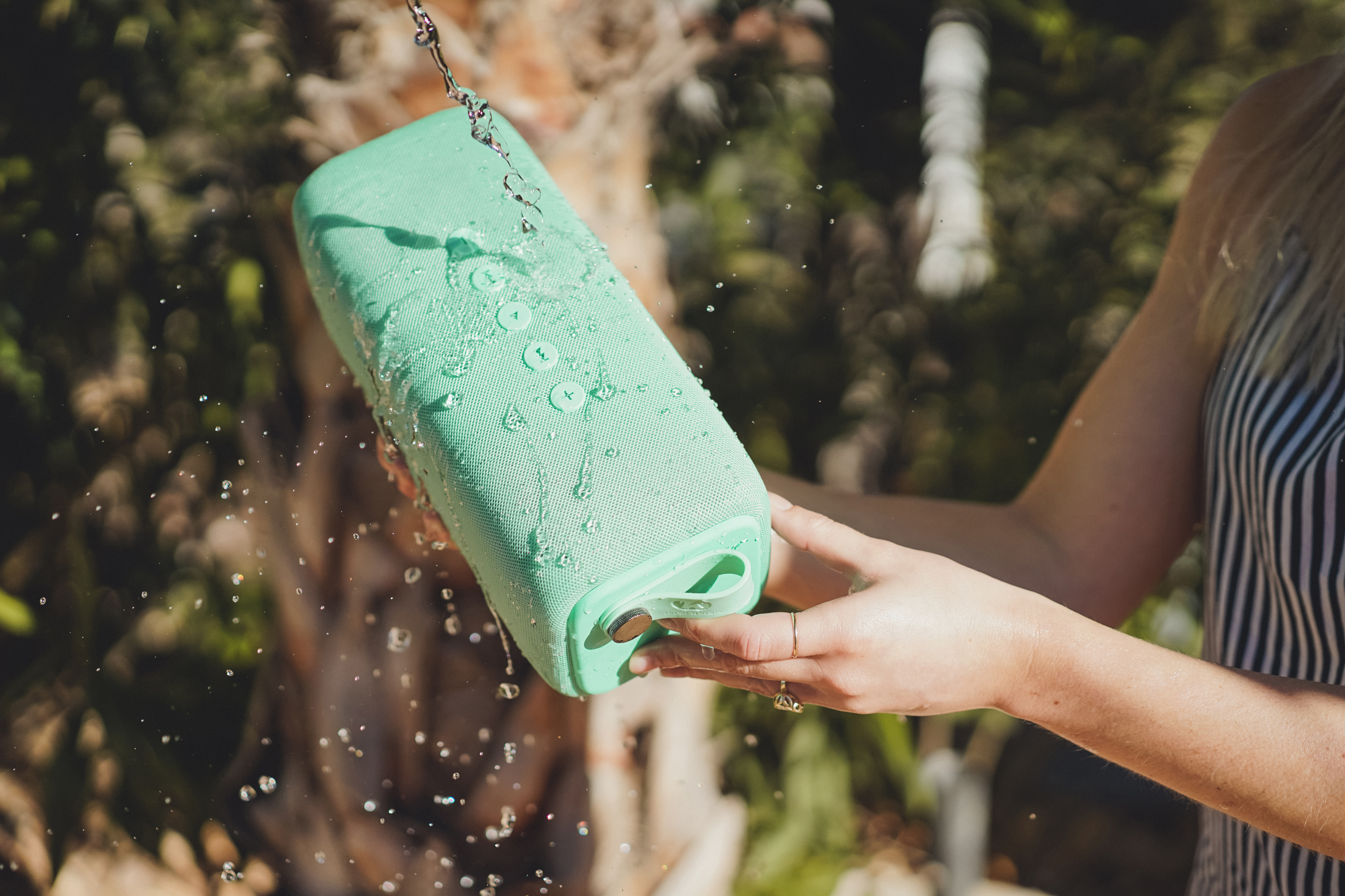 FRESH ‘N REBEL Rockbox Bold L Bluetooth Lautsprecher, Türkis, Wasserfest