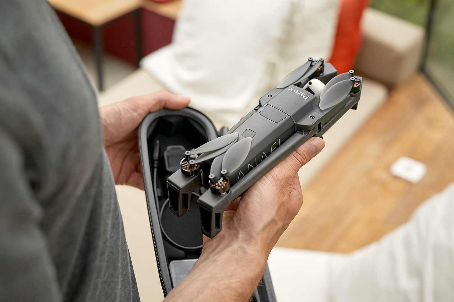 PARROT ANAFI - 4K HDR Kamera Drohne, Schwarz