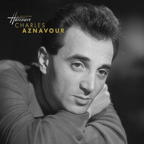 Albumcover. Schwarzweißporträt von Charles Aznavour. Text: Harcourt-Sammlung.