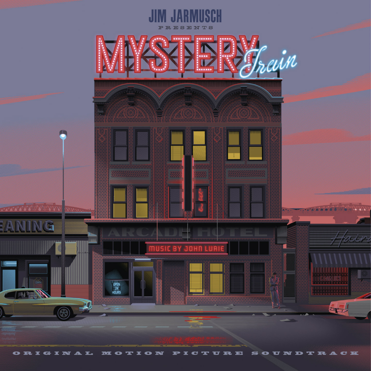 Pochette de l'album 'Mystery Train'. Un bâtiment en briques avec enseigne au néon et voitures classiques.