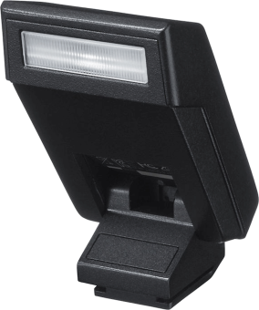 Ein schwarzer Blitz für eine Kamera. Er ist rechteckig mit einem weißen Lichtpanel.