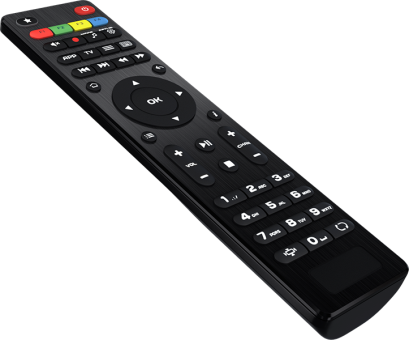 Schwarze TV-Fernbedienung mit Tasten und Steuerkreuz. Der Hintergrund ist schwarz.