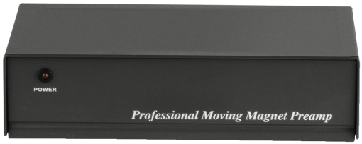 Préamplificateur à aimant mobile professionnel noir. Voyant d'alimentation allumé. Texte 'Professional Moving Magnet Preamp' visible.