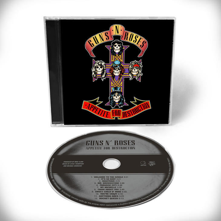 CD-Hülle mit schwarzem Cover. Guns N' Roses Logo, und die CD ist unten sichtbar.