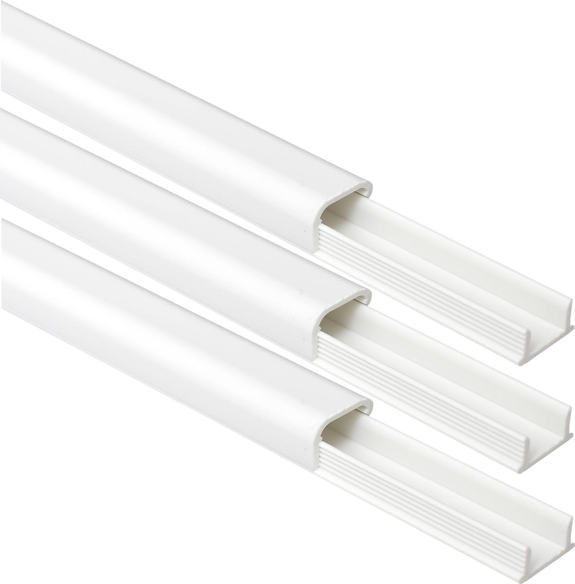 Drei weiße Kabelkanäle. Sie sind weiß und diagonal angeordnet.
