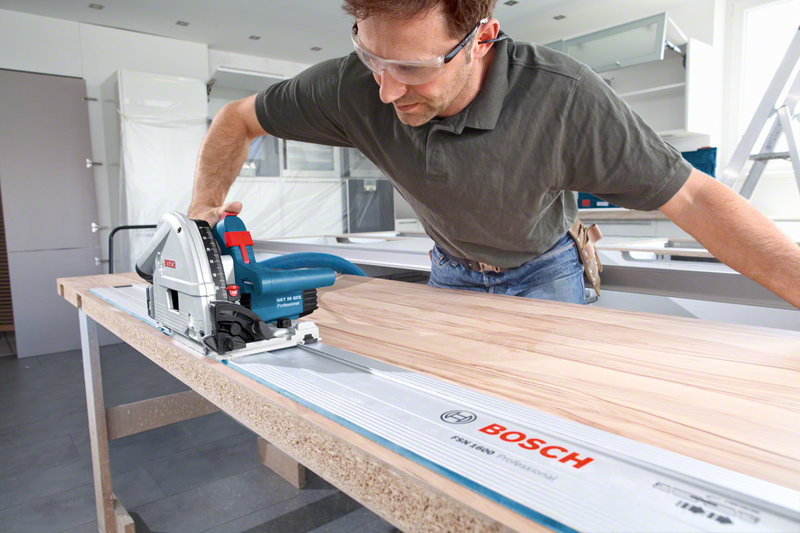 BOSCH PROFESSIONAL GKT 55 GCE merülőfűrész L-Boxx - 601675001