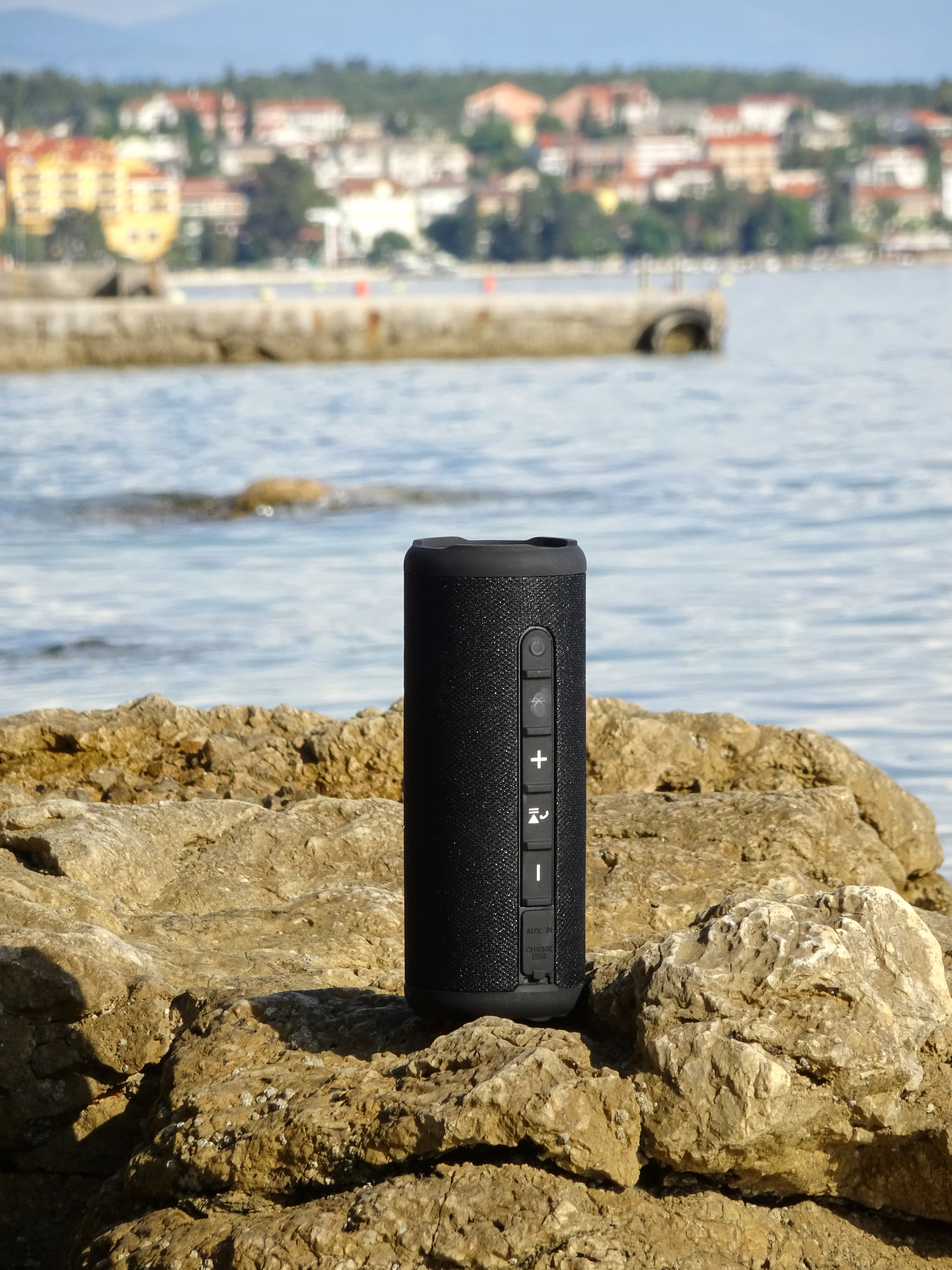 PEAQ PPA40BT-B Bluetooth Lautsprecher, Schwarz, Wasserfest
