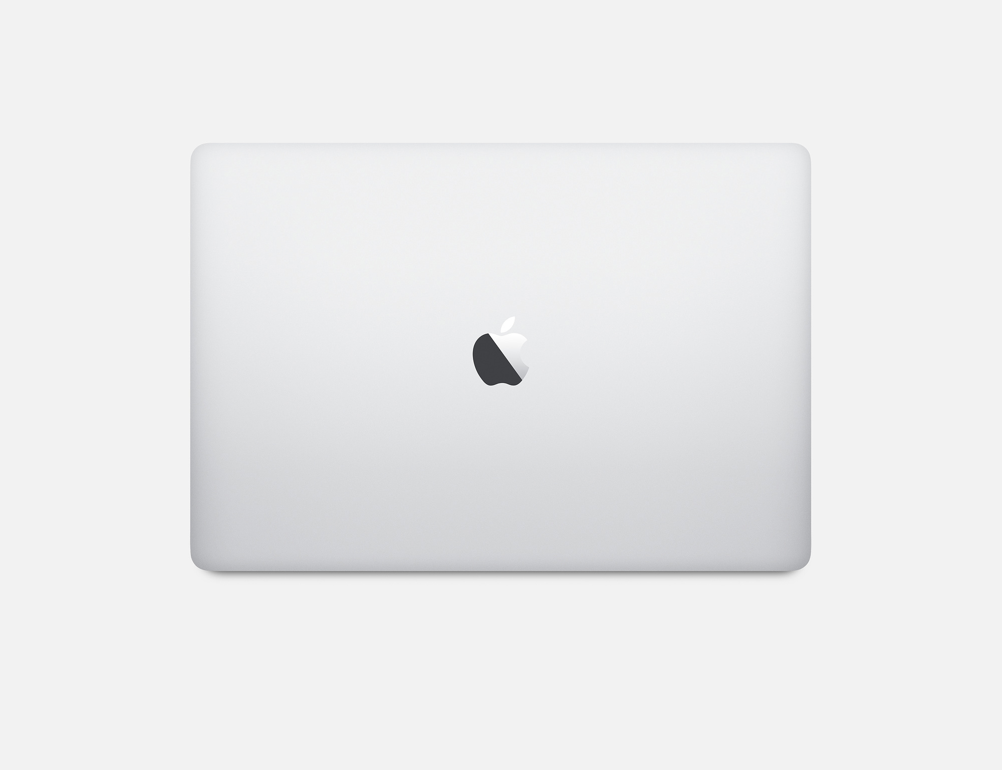 Rückseite eines silbernen Apple MacBook Laptops mit Apple-Logo auf weißem Hintergrund.