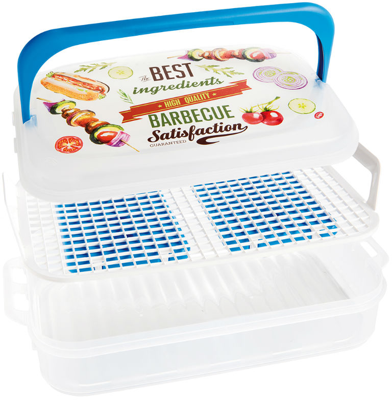 Fehér műanyag BBQ tartó kék fogantyúval, grillel és grill témájú grafikákkal a fedélen.