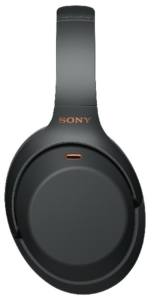 Schwarze Kopfhörer mit Sony-Branding an der Seite.