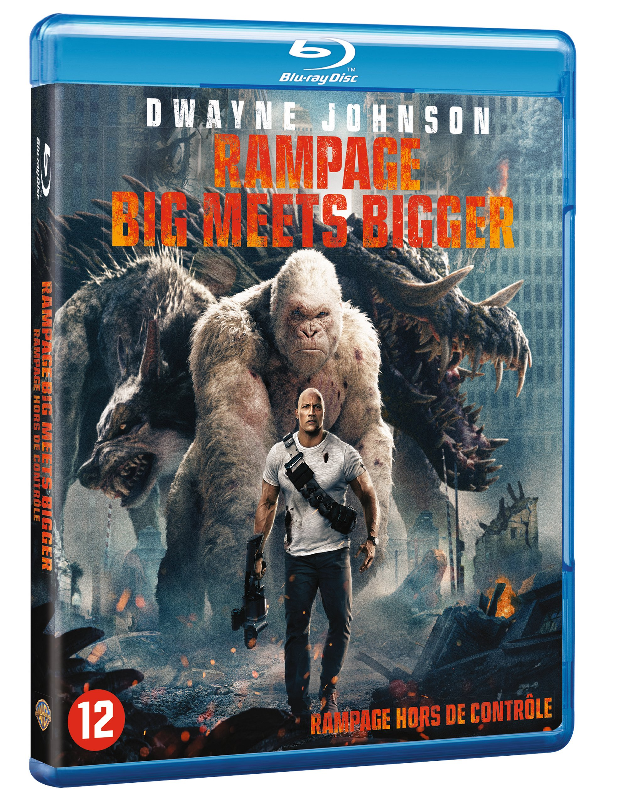 De cover van een Blu-ray disc van de film 'Rampage'. Dwayne Johnson staat in een stad.