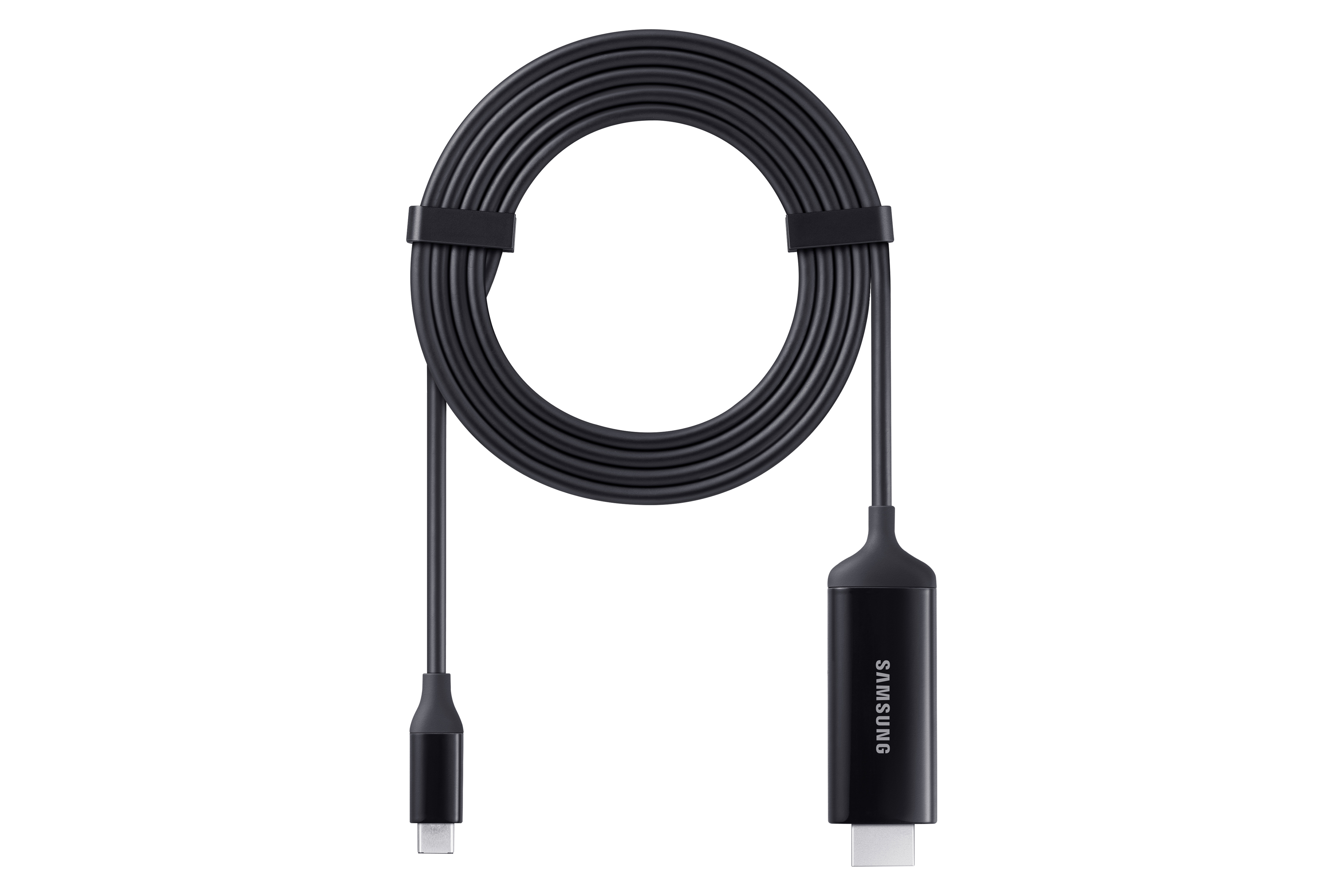 Schwarzes USB-C-Kabel, aufgerollt, auf weißem Hintergrund.