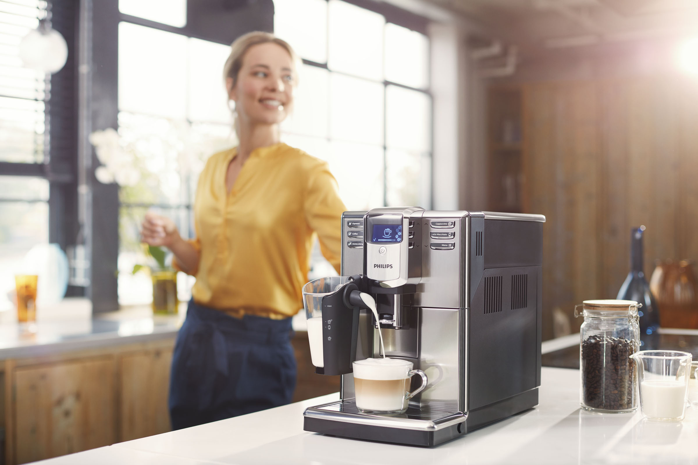 PHILIPS EP 5335/10 5000 Latte Go Kaffeevollautomat Edelstahl/Schwarz (Wassertank)