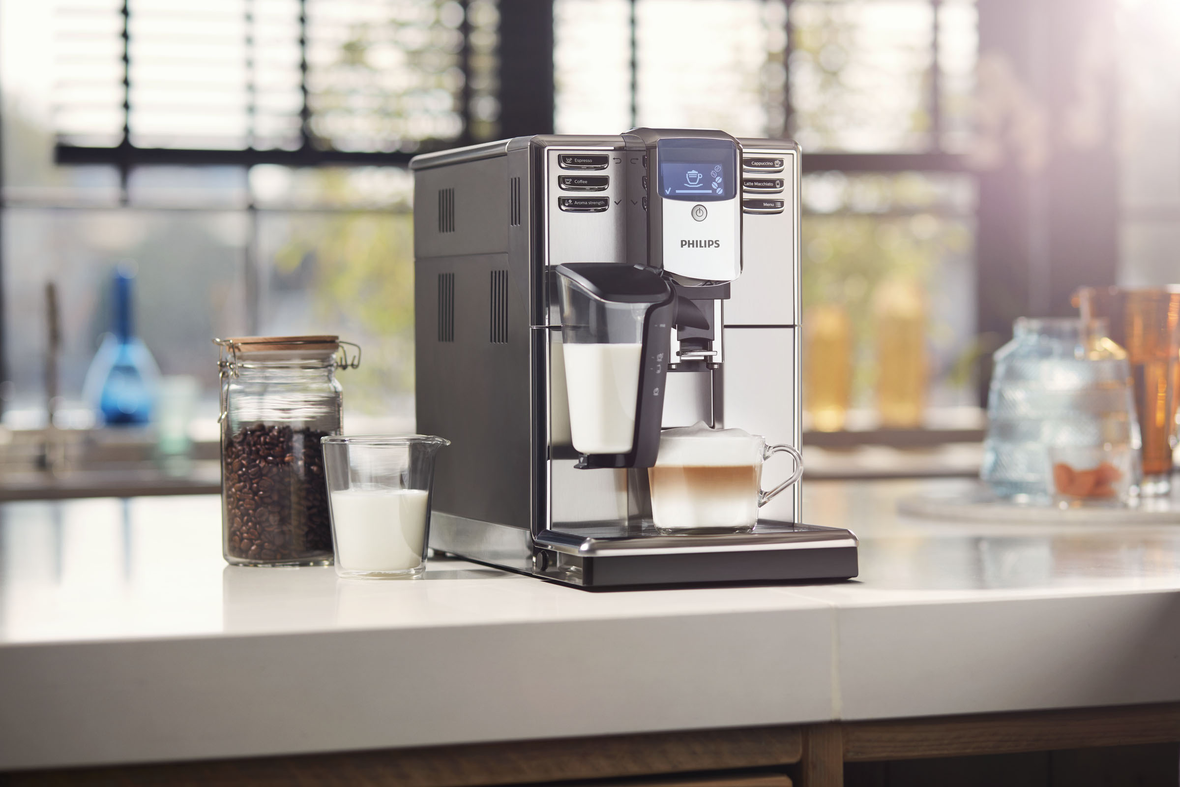 PHILIPS EP 5335/10 5000 Latte Go Kaffeevollautomat Edelstahl/Schwarz (Wassertank)