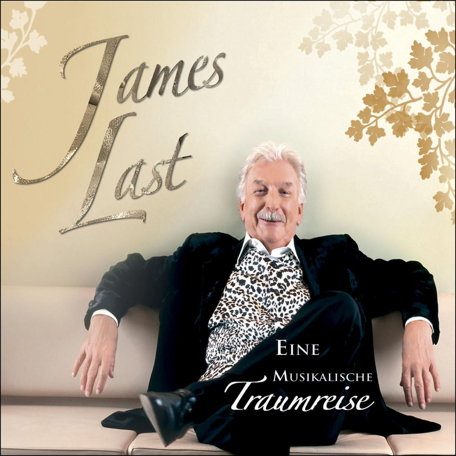 James Last sitzt auf dem Albumcover auf einem Sofa. Der Titeltext ist in Gold gehalten.