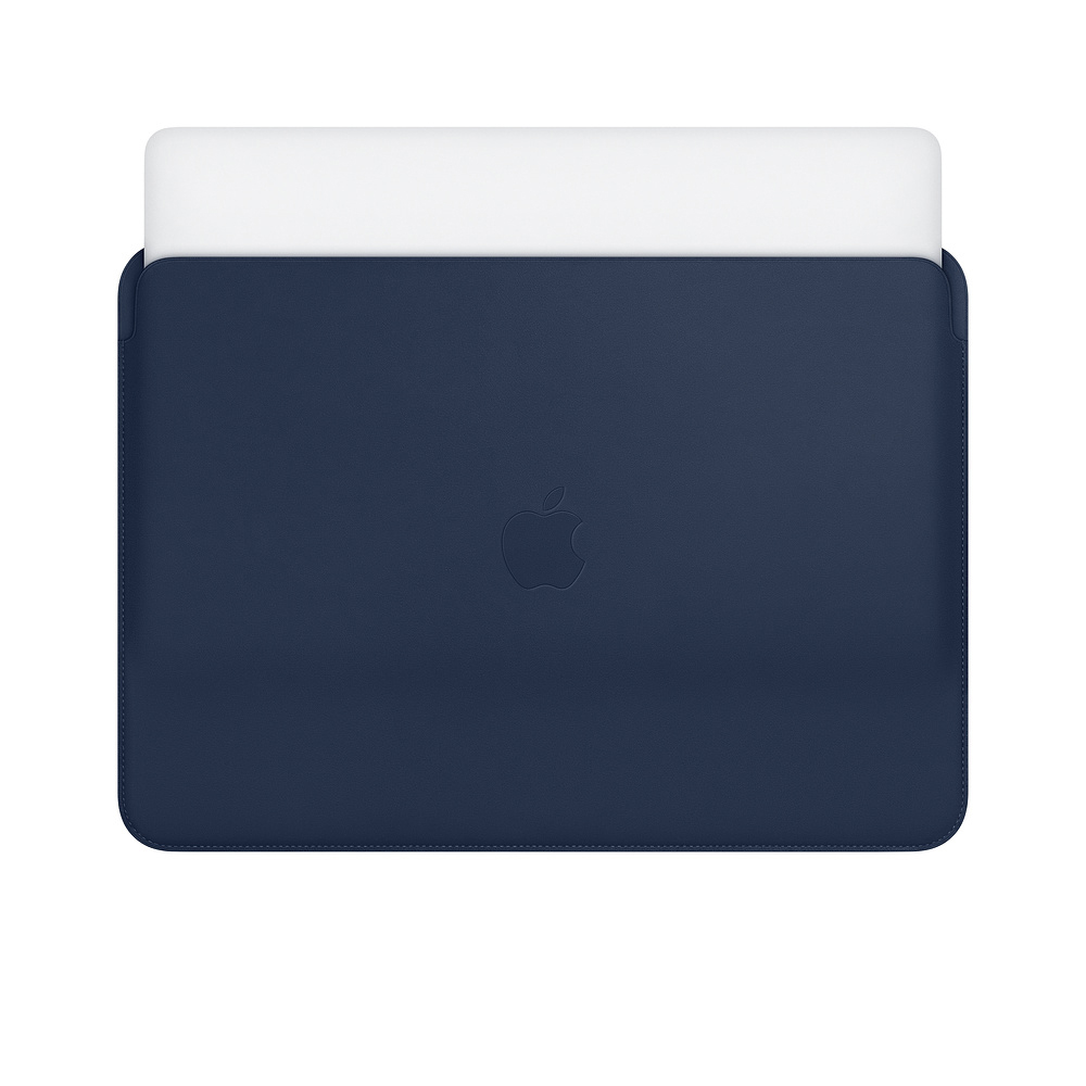 Blaue Laptop-Hülle aus Leder von Apple mit geprägtem Apple-Logo.