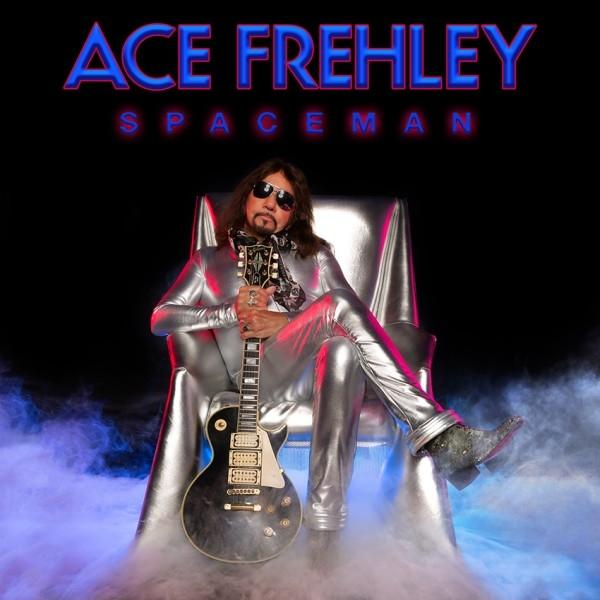 Albumcover von Ace Frehley im Silberanzug mit Gitarre. Text lautet 'Ace Frehley Spaceman' in Blau.