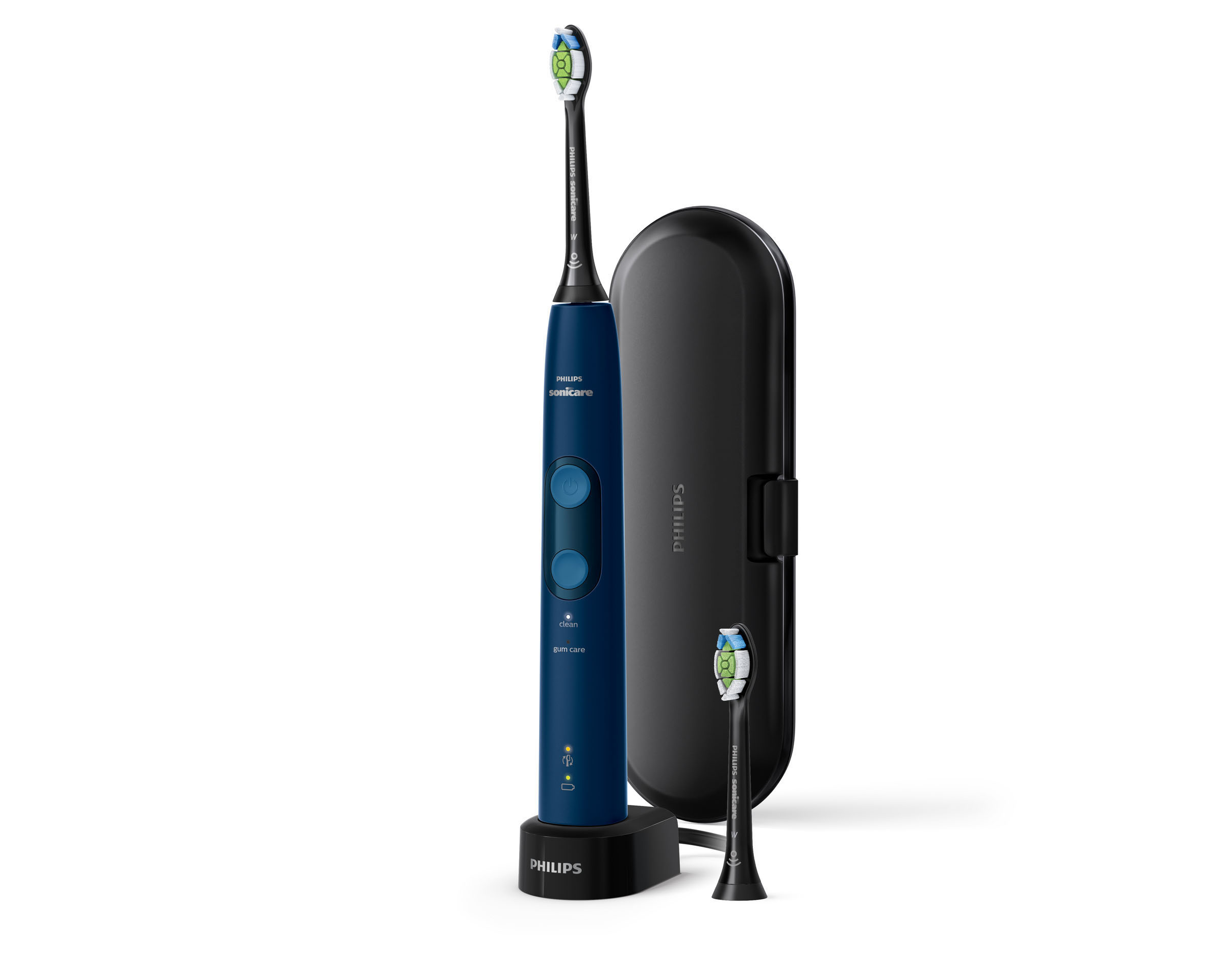Eine blaue Philips Sonicare elektrische Zahnbürste, ein Etui und zwei Bürstenköpfe werden auf Weiß gezeigt.