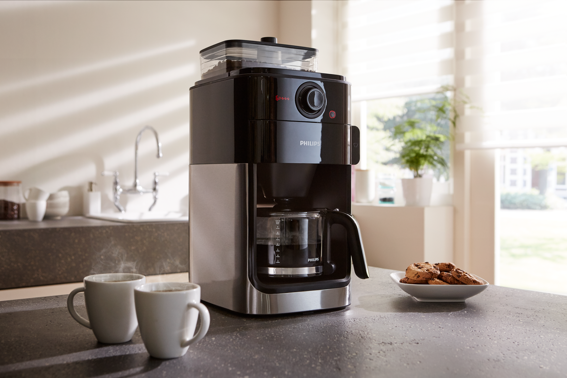 PHILIPS  Percolateur Grind & Brew (HD7767/00) - Machine à café - Capacité (réservoir d'eau): 1,2 l - Type de pot: Verre - Inox