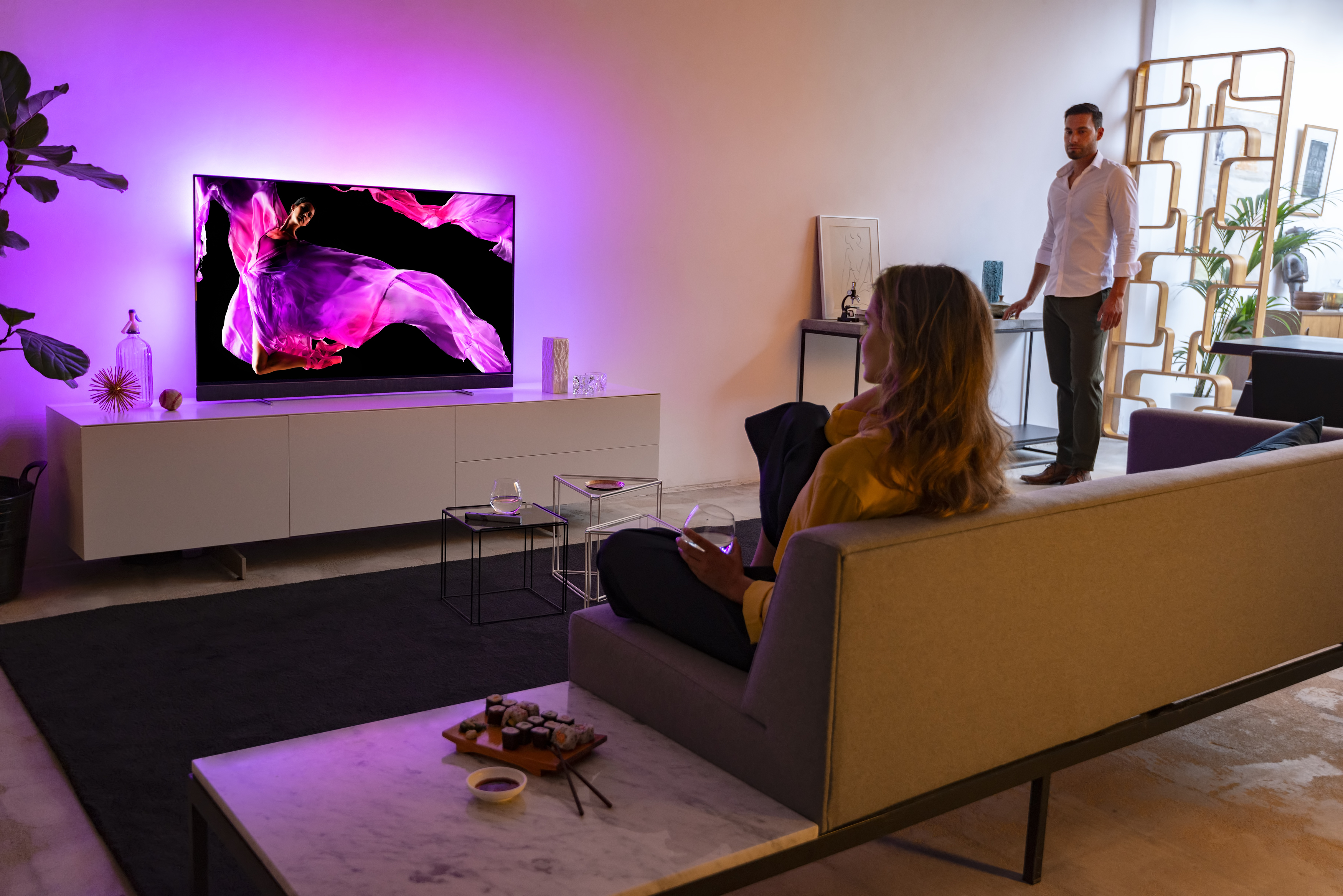 PHILIPS 65OLED903 OLED TV (Flat, 65 Zoll / 164 cm, UHD 4K, SMART TV, Ambilight, Android TV)