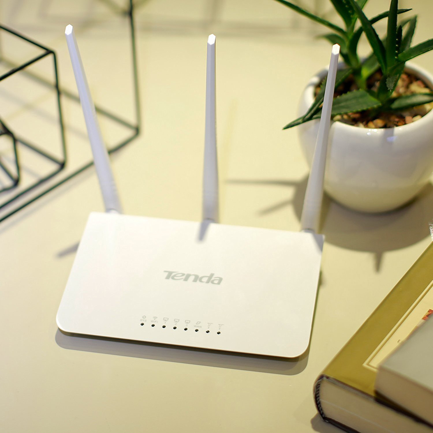 TENDA F3 N300 Router 300 Mbit/s