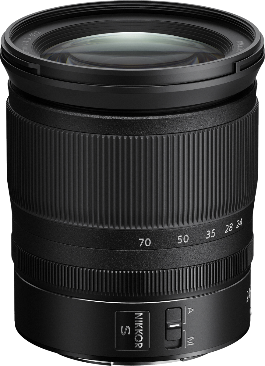 Un objectif Nikon noir avec des bagues de mise au point et de zoom, marqués de chiffres, sur fond blanc.