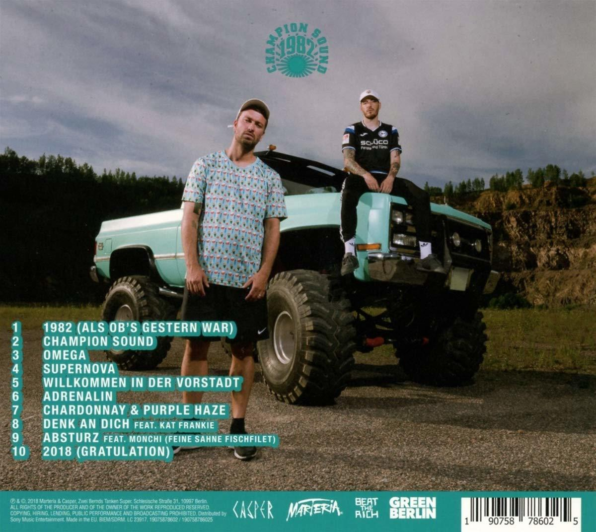 Rückseite des CD-Covers mit zwei Männern, die neben einem Truck posieren, Trackliste und Credits.