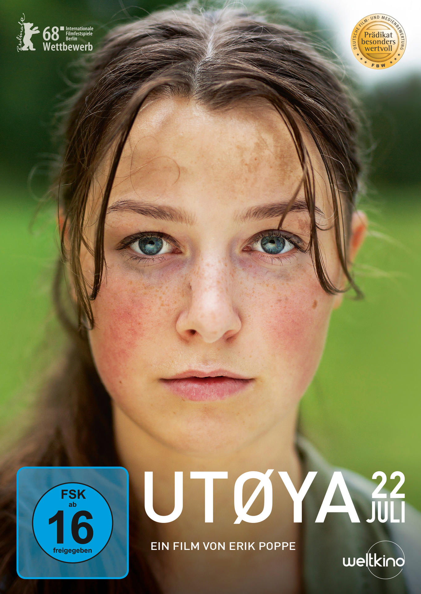 Filmposter für Utøya 22. Juli, Mädchen mit blauen Augen, grüner Hintergrund.