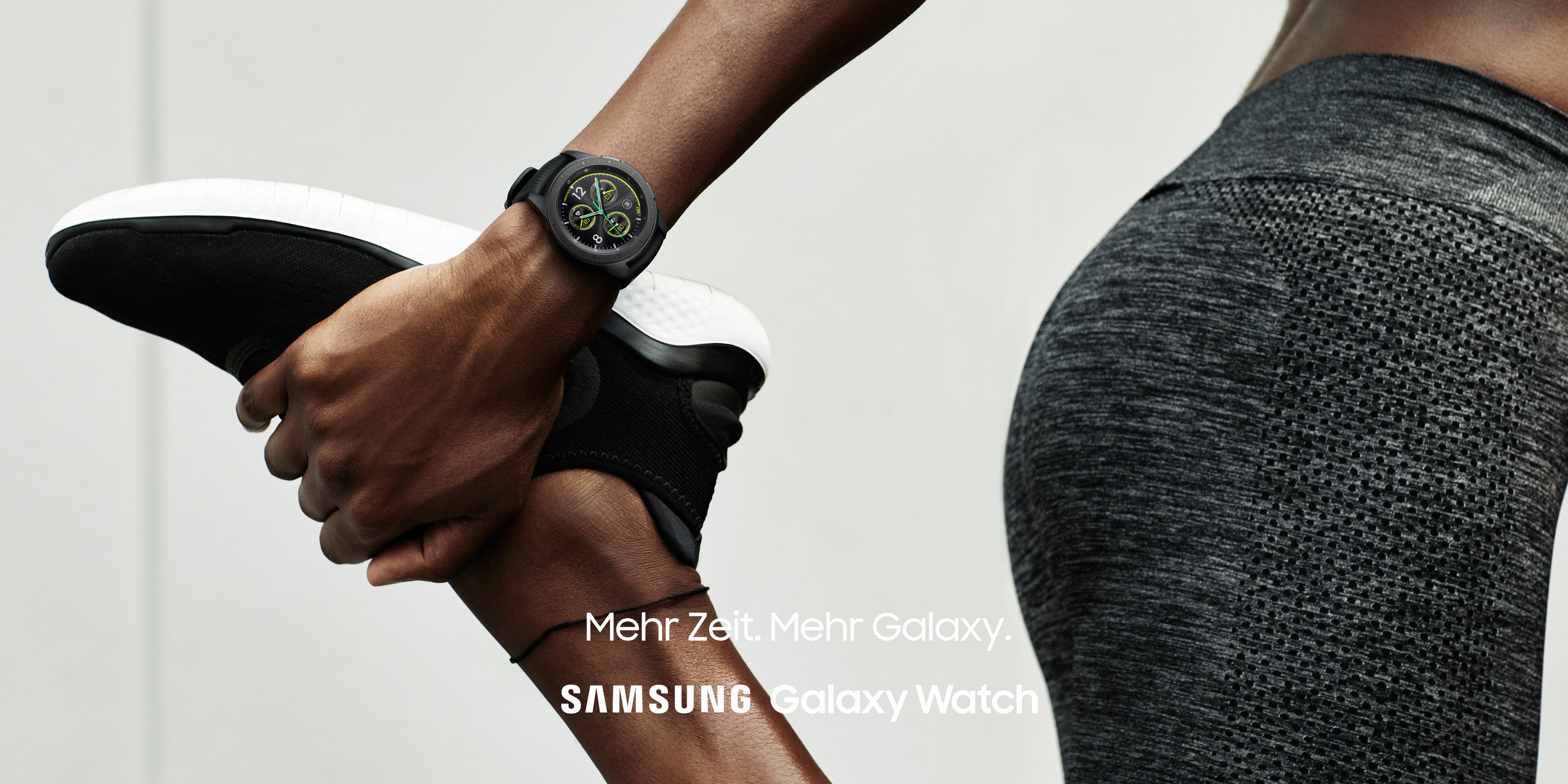 SAMSUNG Galaxy Watch 42mm Bluetooth Smartwatch Edelstahl Silikon, S, L, Schwarz