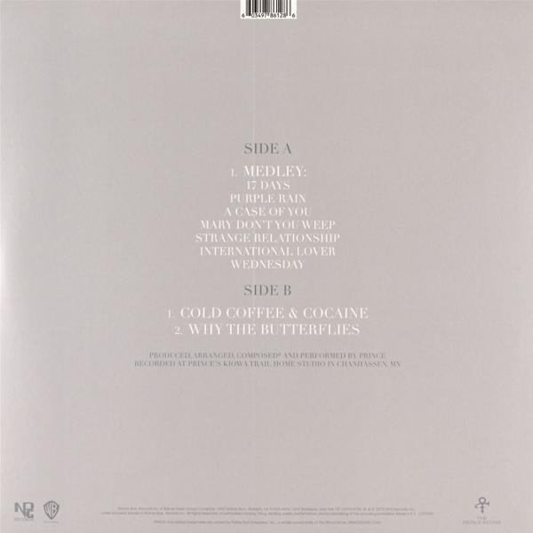 Albumcover. Titellisten Seite A und Seite B. Weißer Hintergrund. Verschiedene Schriftarten und -größen.