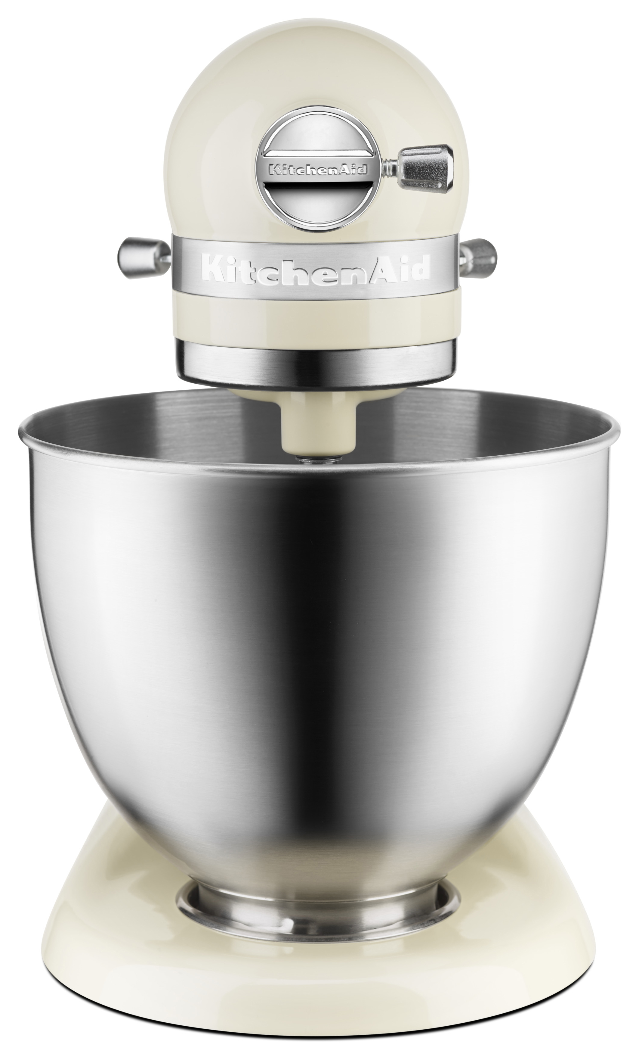 Cremefarbener KitchenAid-Küchenmixer mit Edelstahl-Schüssel, freigestellt auf Weiß.