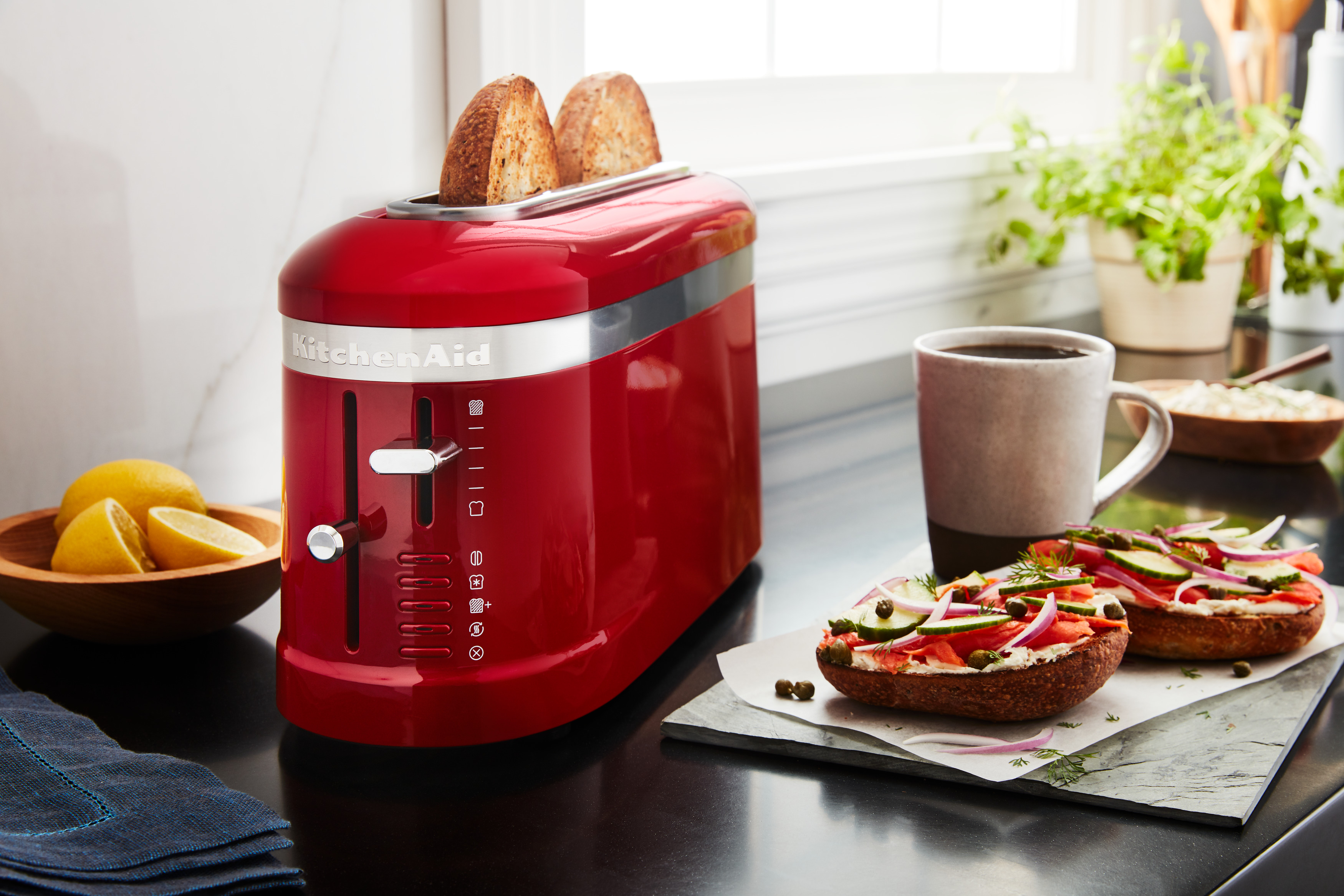 KITCHENAID 5KMT3115EER Design Collection Toaster Empire Rot (900 Watt, Schlitze: 1)