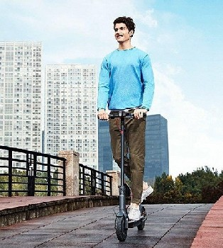 Patinete eléctrico - Xiaomi Mi Electric Scooter M365, 25 km/h, Autonomía 30 km, Plegable, Negro