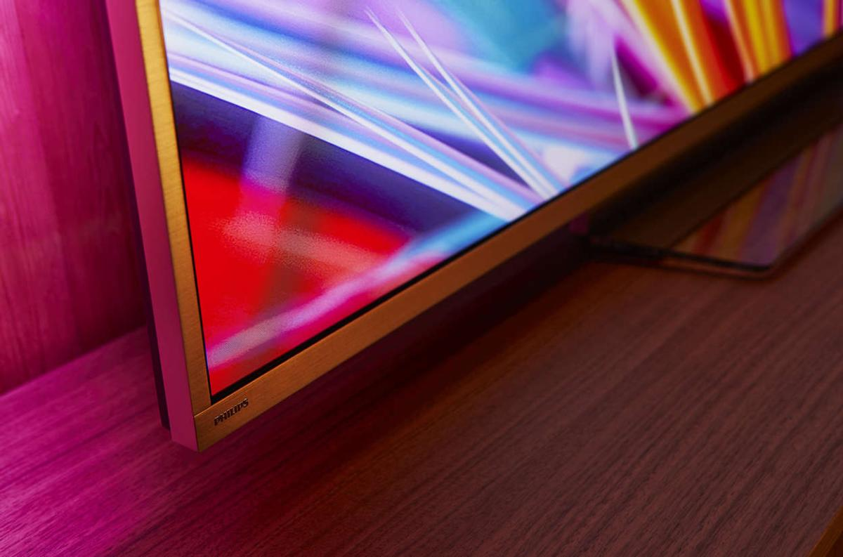 TV LED 49"-Philips 49PUS8303/12, UHD 4K, NanoLed, Ambilight 3 lados, P5, HDR Plus, Quad Core, Pixel