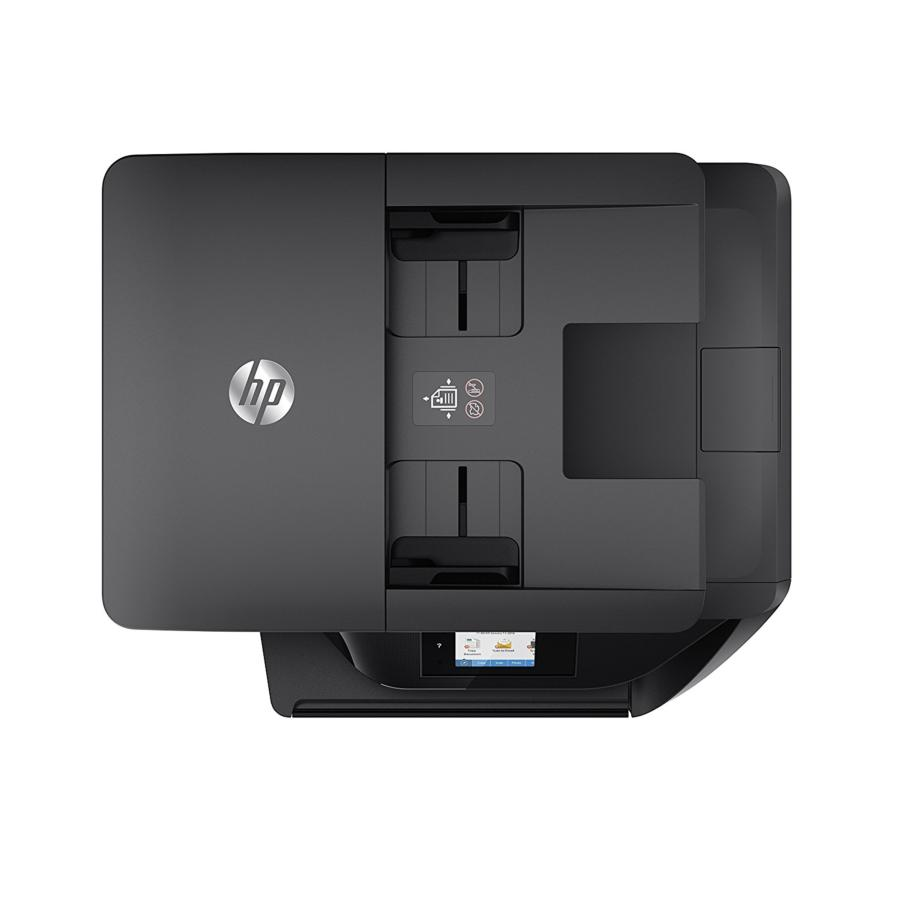Impresora HP negra, vista superior. Diseño plano y rectangular, con logo HP. Fondo blanco.