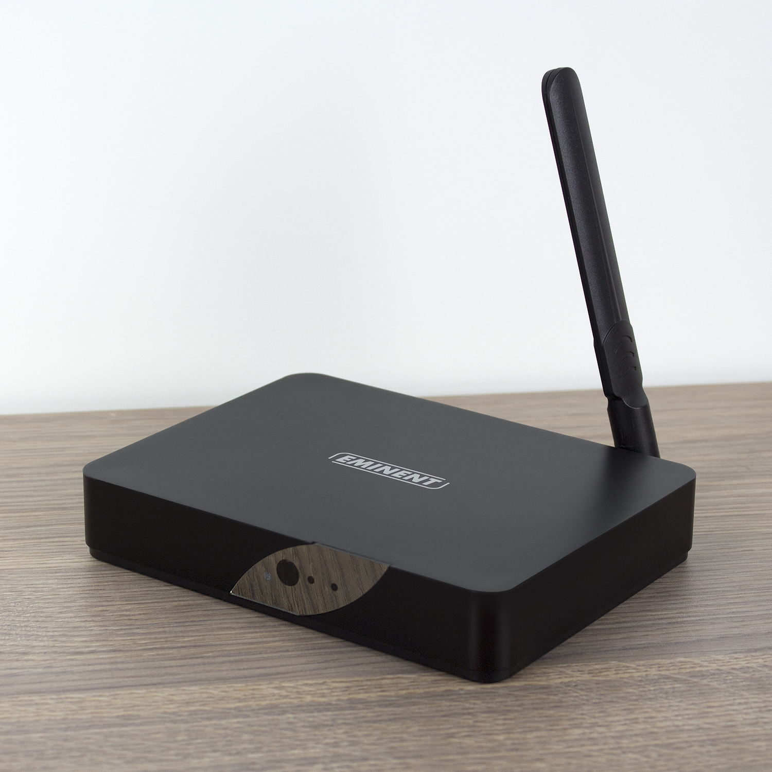 Smart TV - Eminent EM7680, 4K, Ultra HD, 8GB, WiFi y Ethernet