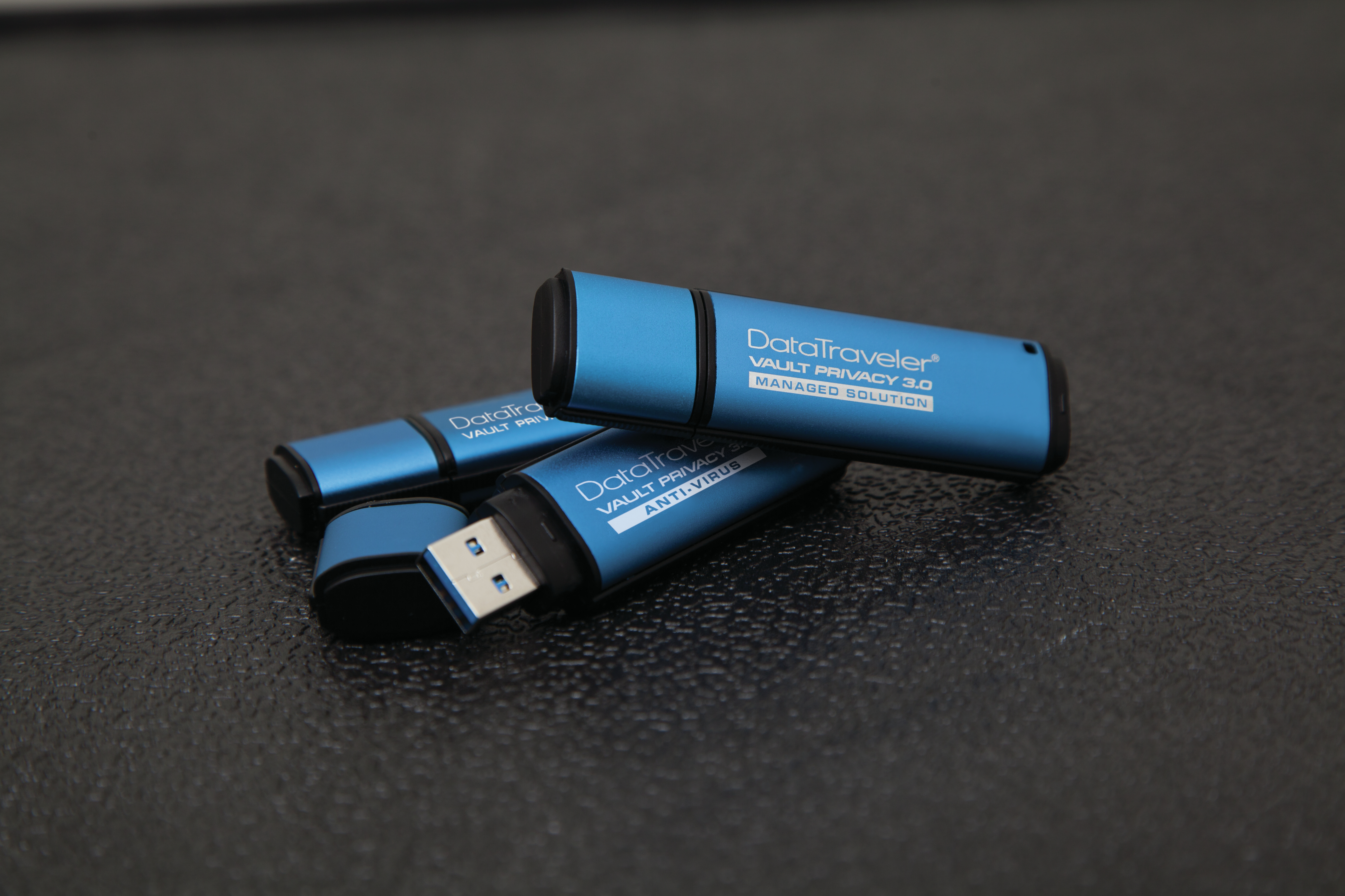 Pendrive de 16GB - Kingston Technology DataTraveler Vault Privacy, USB 3.0 (3.1 Gen 1), Tipo A