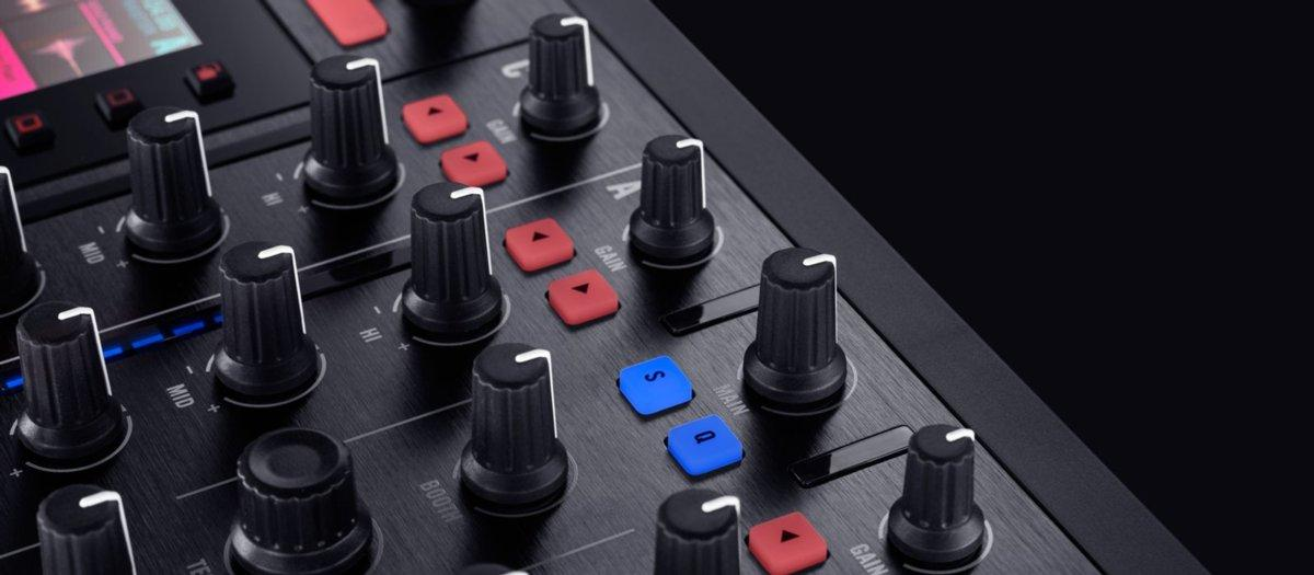Controladora DJ - Native Instruments Traktor Kontrol S5, 4 Canales