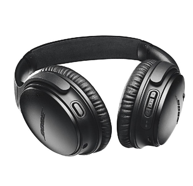 Auriculares Bose negros sobre la oreja. Incluye auriculares y botones.