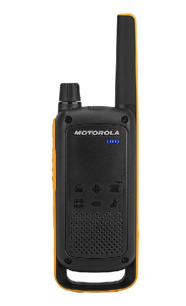 Walkie-talkie Motorola negro y amarillo con antena, botones y pantalla sobre fondo blanco.