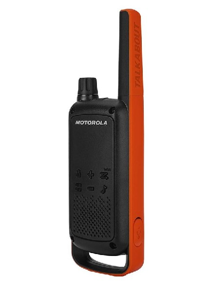 Una radio Motorola Talkabout naranja y negra. Tiene una antena con "Talkabout" escrito en ella.